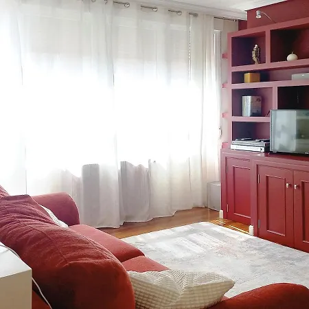 Apartamento, Zona Residencia Con Piscina, Cerca De Playas En * Santander