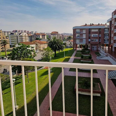 Apartamento, Zona Residencia Con Piscina, Cerca De Playas En *