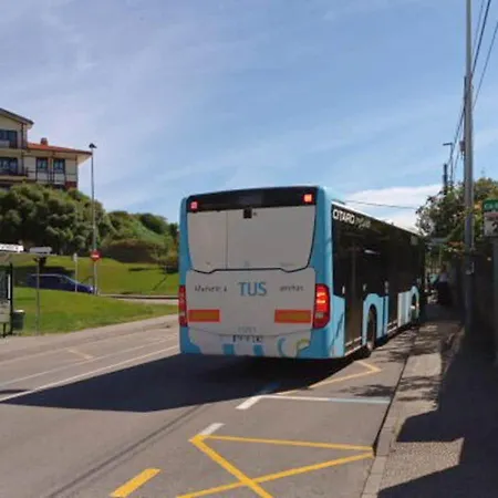 Apartamento, Zona Residencia Con Piscina, Cerca De Playas En Apartamento Santander