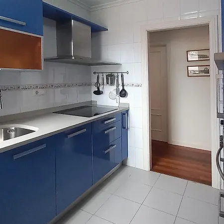 Apartamento, Zona Residencia Con Piscina, Cerca De Playas En Santander