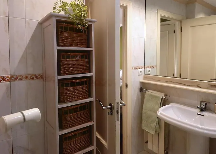 Apartamento, Zona Residencia Con Piscina, Cerca De Playas En *