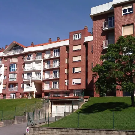 Apartamento, Zona Residencia Con Piscina, Cerca De Playas En * Santander