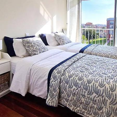 Apartamento, Zona Residencia Con Piscina, Cerca De Playas En * Santander