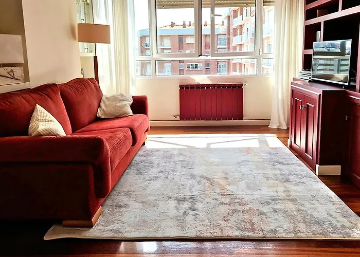 Apartamento, Zona Residencia Con Piscina, Cerca De Playas En *