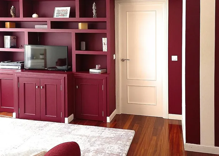 Apartamento, Zona Residencia Con Piscina, Cerca De Playas En Apartamento Santander