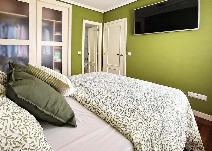 Apartamento, Zona Residencia Con Piscina, Cerca De Playas En *